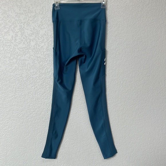Pelton Leggings Athletic High Rise Show Up Pocket Teal Blue size Medium - Picture 10 of 16